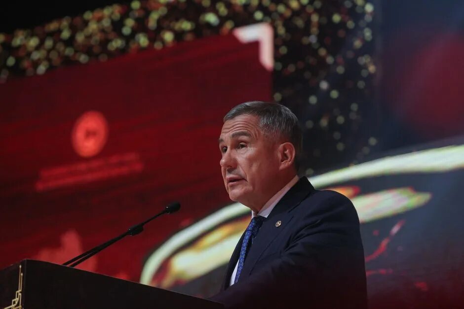 Директор года 2015. Конкурс недавний конкурс казани кондукторов. Заббаров руслан габделракибович татнефть. Руководитель года. Руководитель года татарстан.