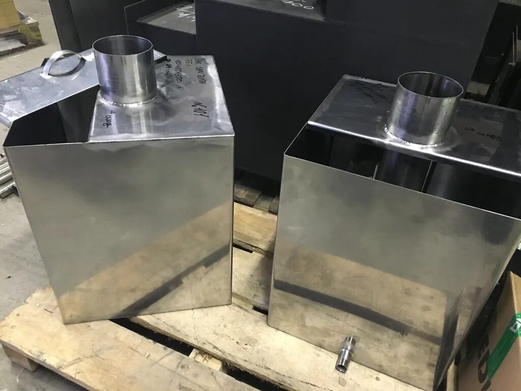 Печь из бака нержавейки. Бак из нержавейки под 530 трубу. Печь из бака нержавейки. Бак самовар для бани 1мм asi 304бани из нержавейки ферум. Бак из нержавейки 2 мм/aisi 304.