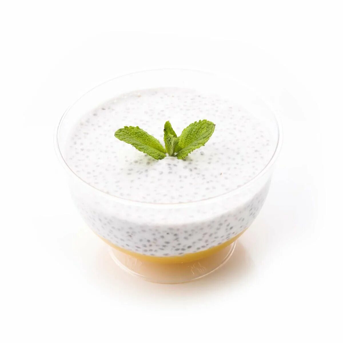 чиа пудинг с манго. чиа с кокосовым молоком и манго. кокосовый чиа пудинг с манго. пудинг с манго и семенами чиа. манго с семенами чиа.