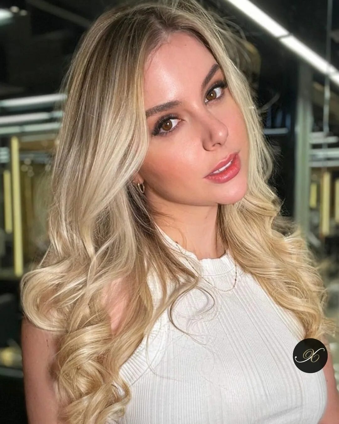 Alen de blonde. Alen de blonde