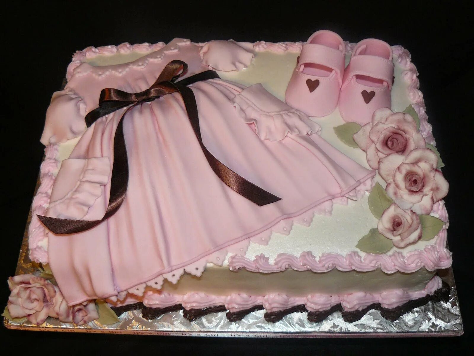 Красивый торт на рождения девочки. Торт девочка. Торт для новорожденного девочки. Торт в форме платья для девочки. Торт в виде платья для девочки.