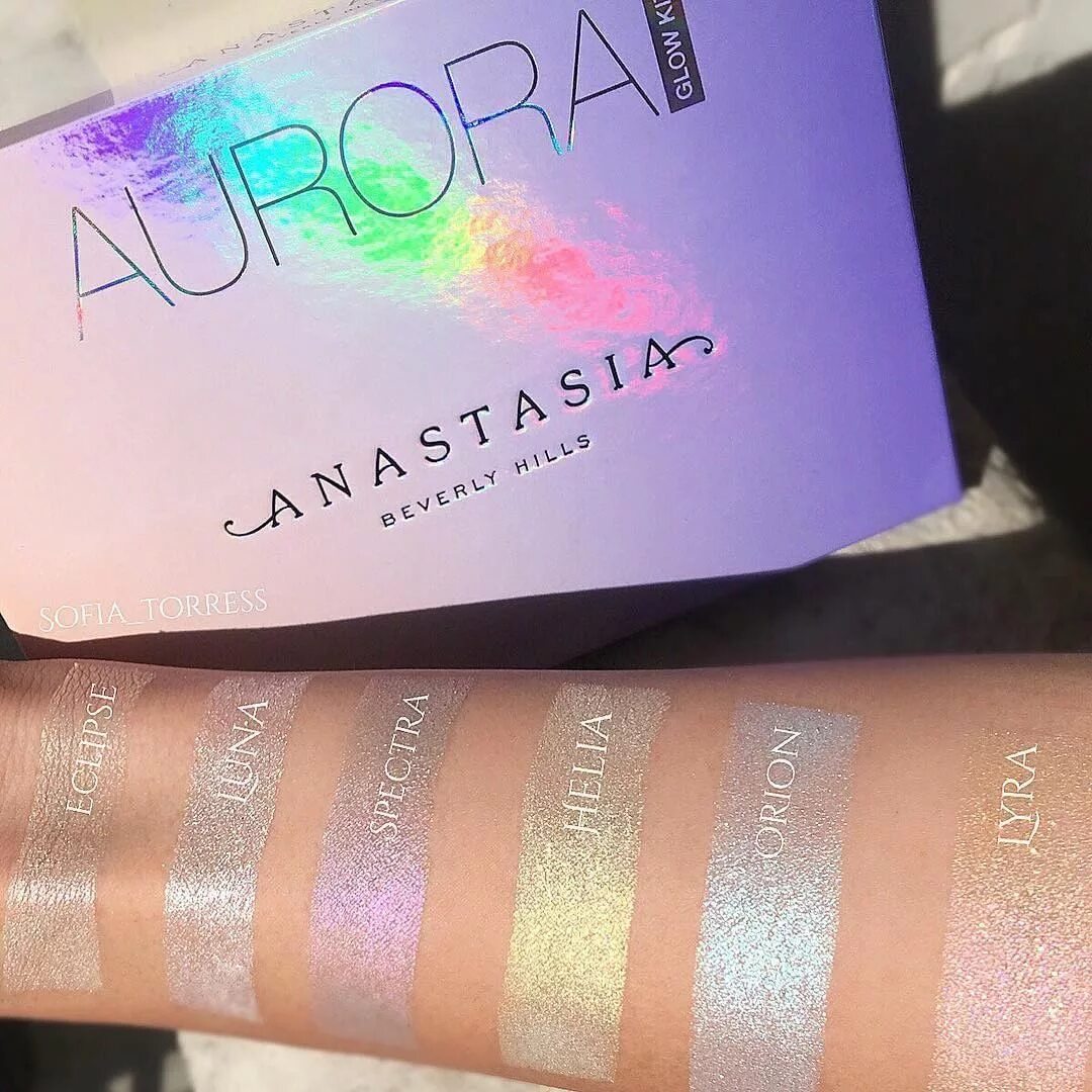 Aurora hills 2. Anastasia beverly hills палетка хайлайтеров. anastasia beverly hills aurora glow kit. anastasia beverly hills glow kit. anastasia beverly hills хайлайтеры палетка.