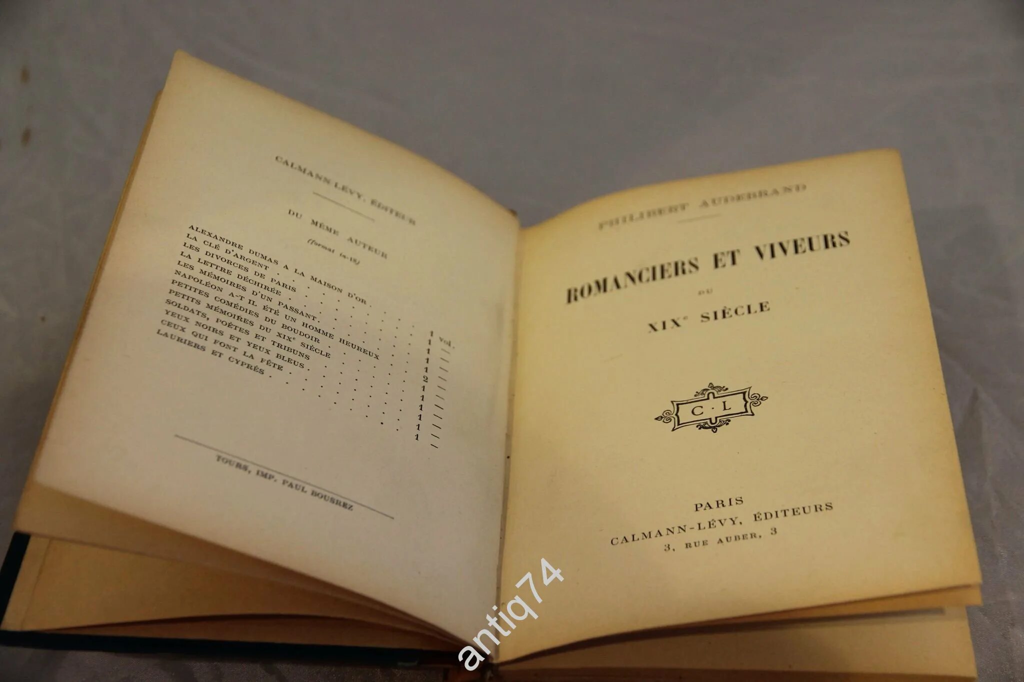 французская литература читать. литература на французском языке. французская книжка. старинные книги на французском языке. французская литература книги.