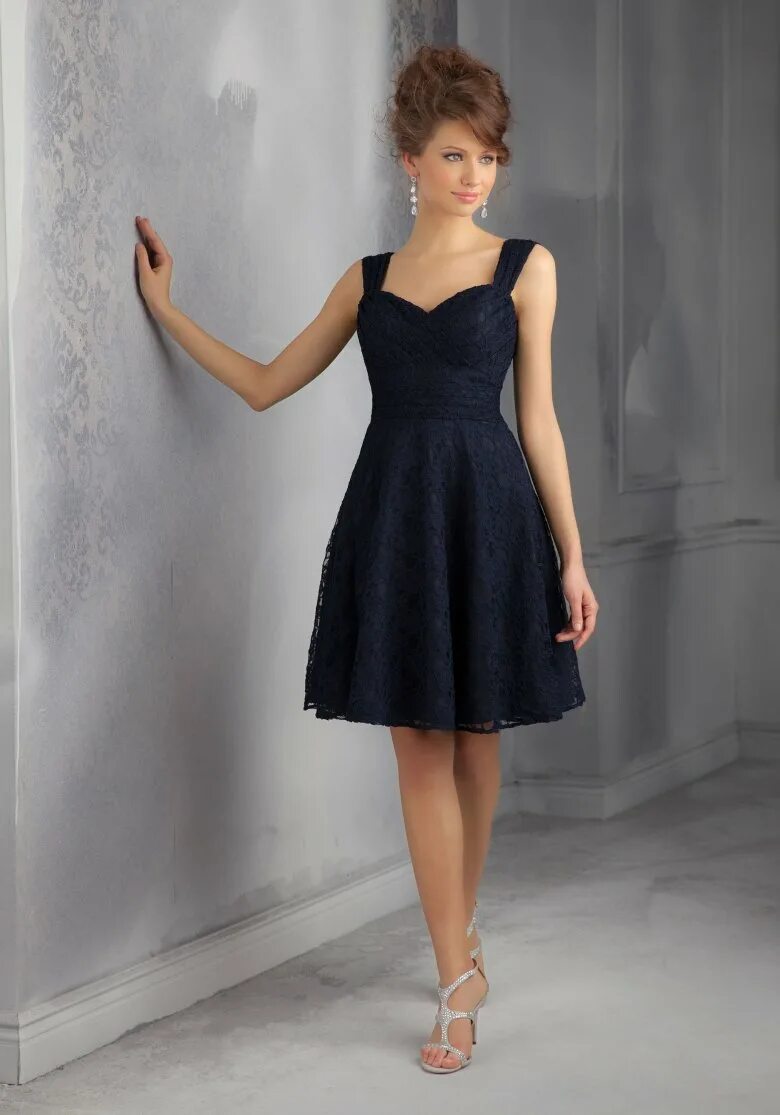 Шифоновое платье. Платье с асимметричным низом. Красивые коктейльные платья. Платья которые стройнят фигуру. Красивые коктейльные платья.