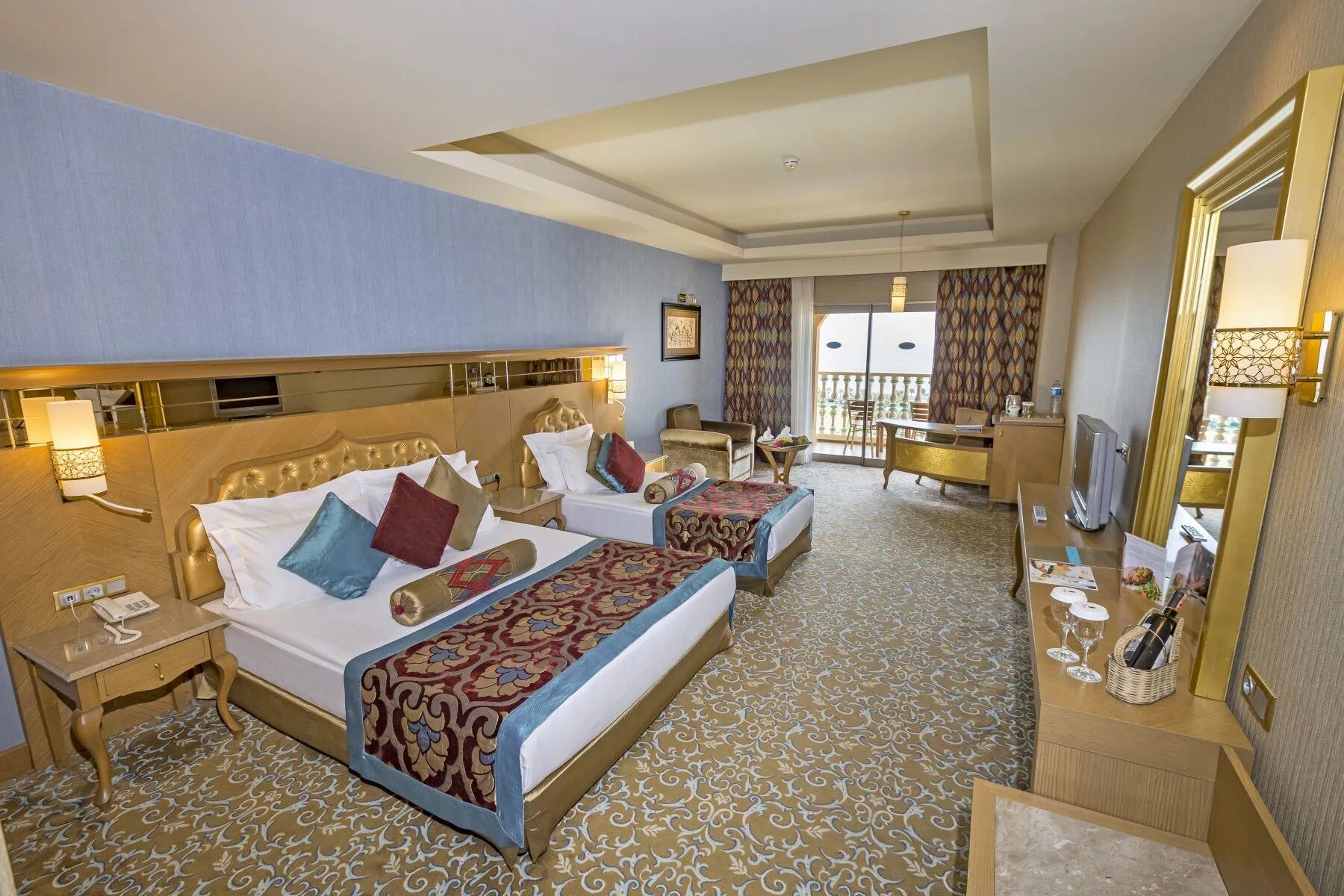 Le royal holiday resort египет шарм-эш-шейх. Le royal holiday resort. Royal holiday palace 5 турция анталия. Отель сиде с аквапарком 5 звезд. Royal holiday resort.