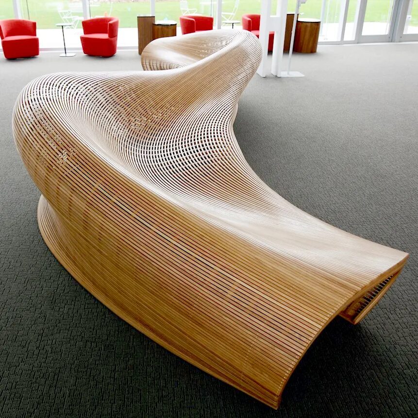 Скамья от Matthias Pliessnig. Дизайнерские лавочки. Дизайнерская скамья. Скамейки необычной формы. Гнутое место