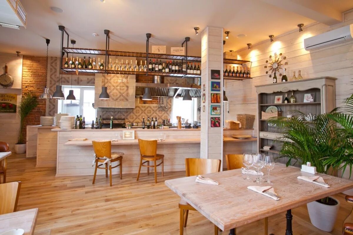 Отель авита красные ворота. Кухня в красном цвете. Красная кухня икеа. Ресторан честная кухня лого. Садовая черногрязская 10.