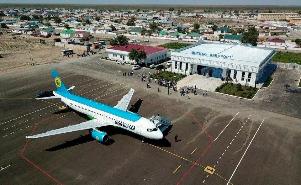 Аэропорт узбекистана ташкент. Аэропорт Муйнак Узбекистан. Аэропорт Uzbekistan Airways аэропорт. Ташкент аэропорт 2022. Аэропорт Дашогуз.