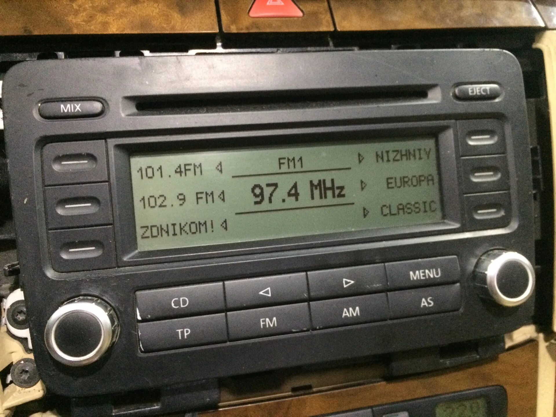 Штатных магнитол volkswagen rmt-100. Магнитола для фольксваген поло 310 или 230g. Код автомагнитолы ниссан тиида. Магнитола шевроле круз 2012. Разблокировка магнитолы ниссан connect.