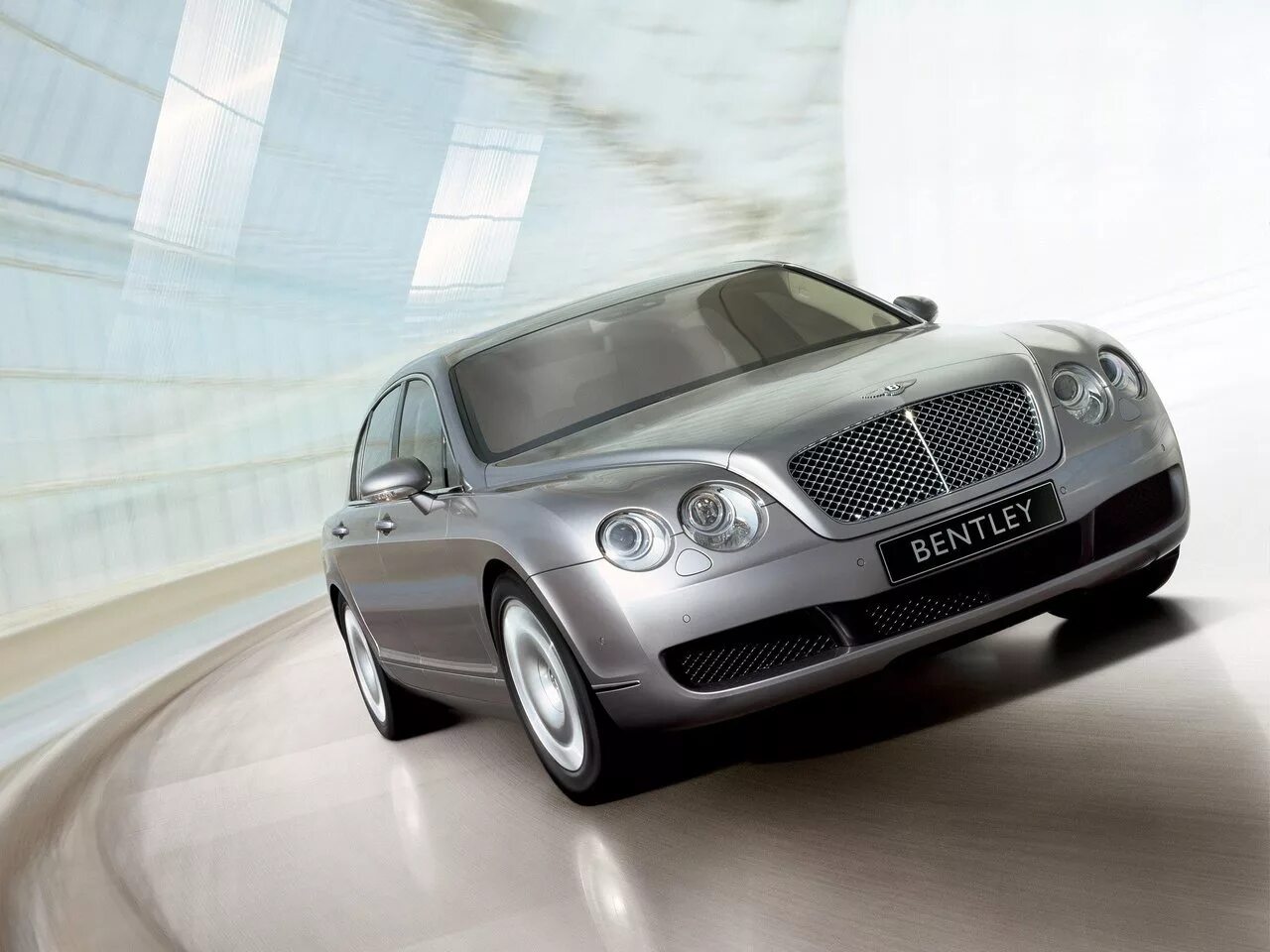 Bentley Flying Spur 2005. Bentley Continental Flying Spur 2005. Бентли седан 2005. Bentley Continental Flying Spur 2005-2012.