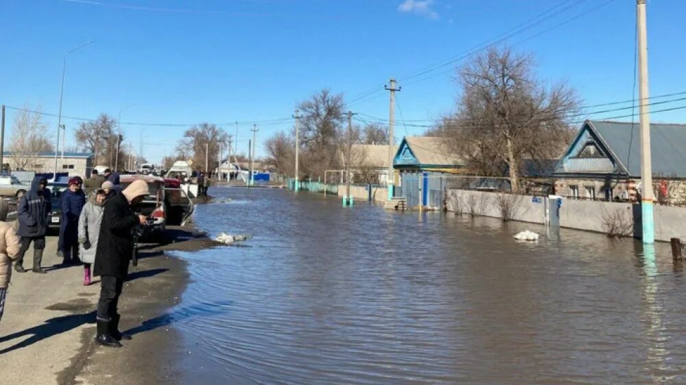 Потоп в Казахстане. Наводнения в России сейчас. Потоп в доме. Наводнение в талой.