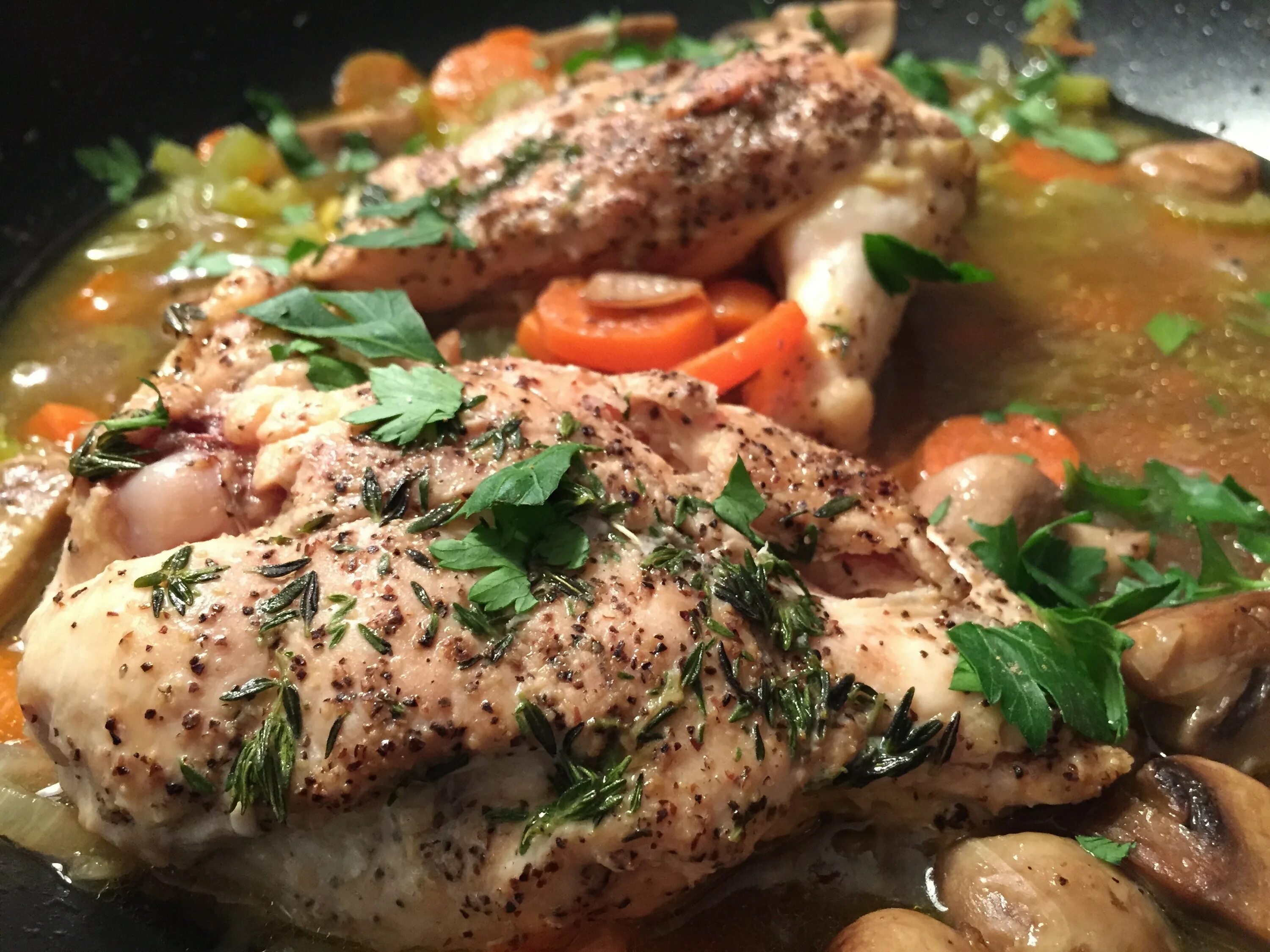 Chicken can be. Курица с овощами. Курица приготовленная. Гарнир к курице. Блюда из мяса и птицы.