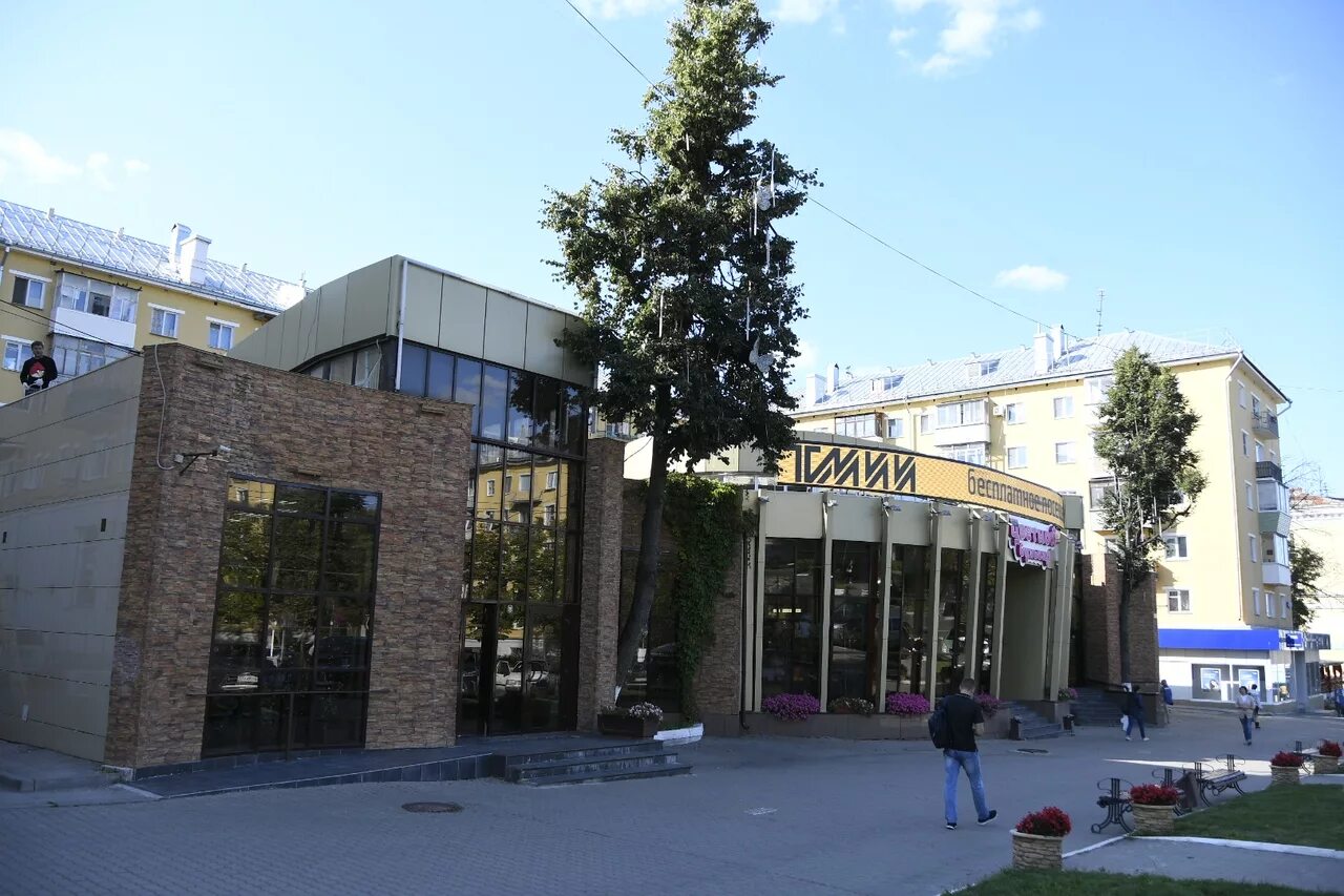 Бульвар цветов тула. Цветочный бульвар 5. Проспект ленина тула цветной бульвар. Проспект ленина тула цветной бульвар. Магазин "цветной бульвар" в туле.