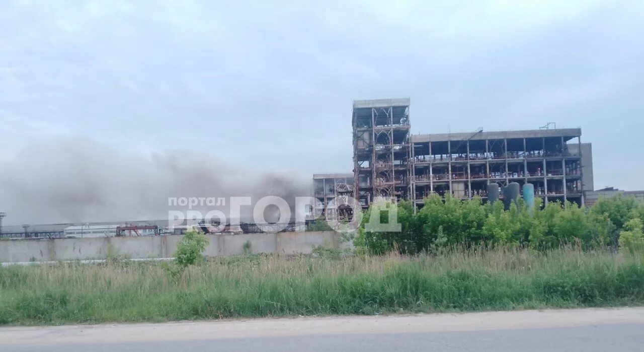Пожар химпром. Площадь химпром новочебоксарск. Химпром пожар. Химпром пожар. Авария химпром новочебоксарск.
