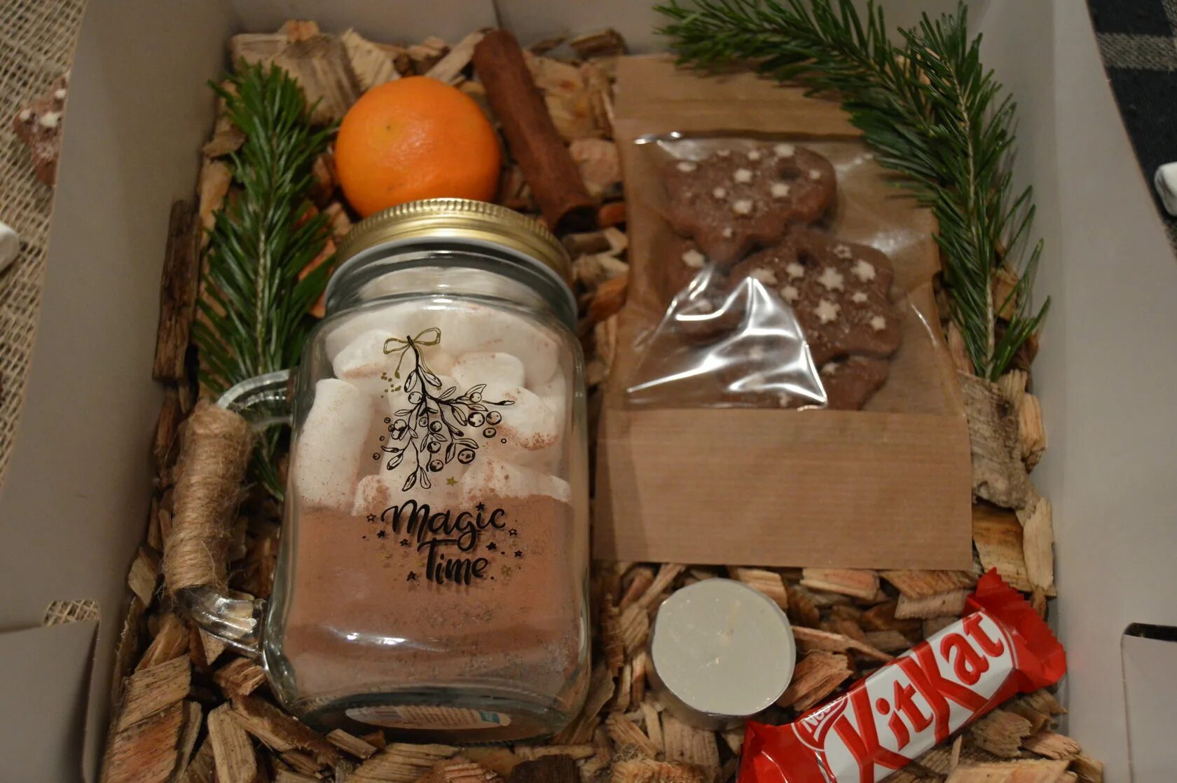 Набор для какао с маршмеллоу. 23326 jolly cacao 1,2x20. Подарочный набор с какао. Набор для приготовления горячего шоколада. Набор для какао.