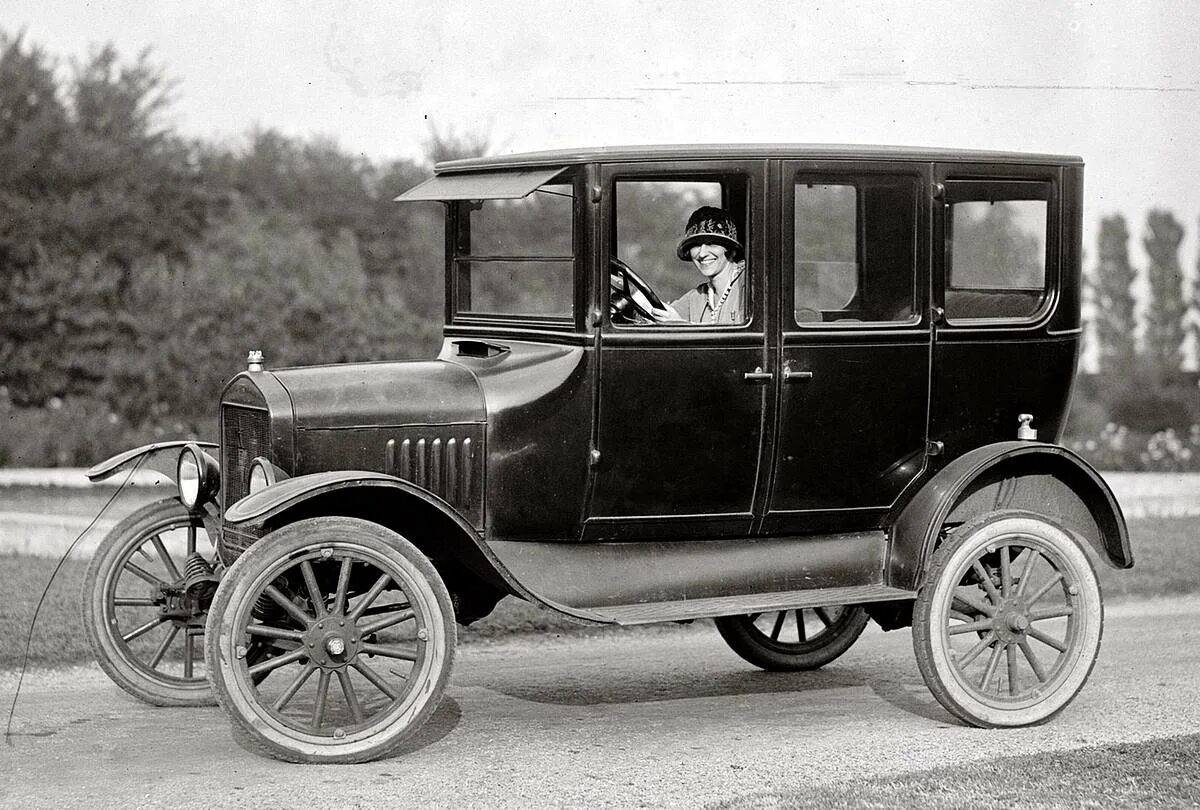 Года начала 20 го века. Ford model t 1919. Ford model t 1923 Fordor. Ford model t 1908. Ford model t 1920.