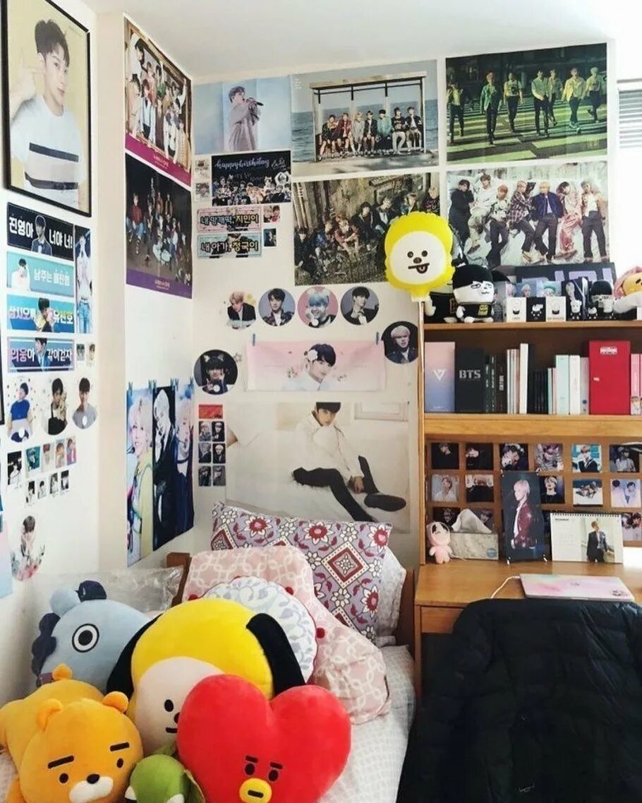 Комната арми bts. Комната кей поп. Декор для комнаты. Комната арми бтс. Комната кей поп.