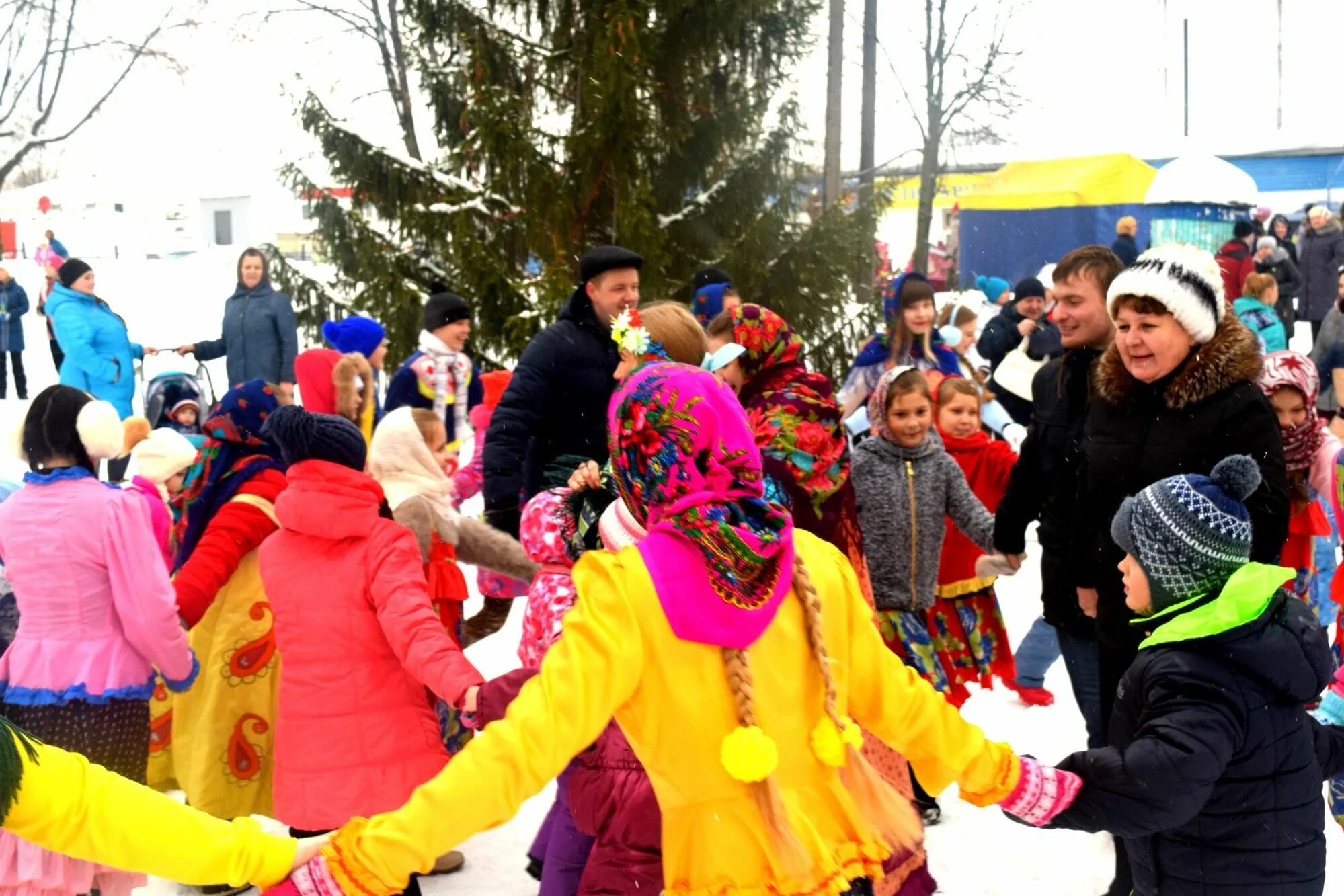 Проводы зимы в омске. Проводы зимы. Проводы зимы программа мероприятий. Проводы зимы в районах. Проводы зимы Выльгорт 2018.