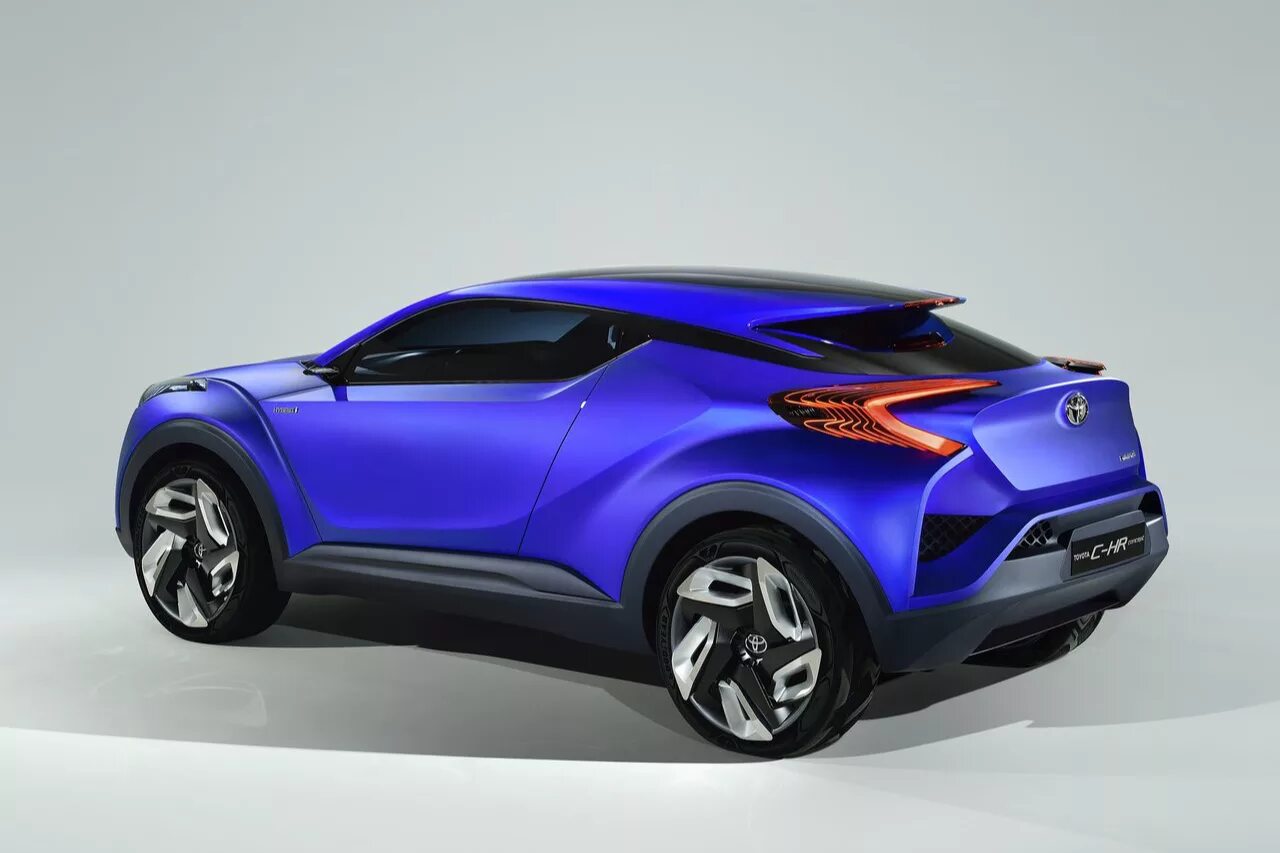 Toyota новые модели. Тойота c-HR 2015. Тойота Chr концепт. Тойота Chr 2014. Тойота Chr 2014 года концепт.