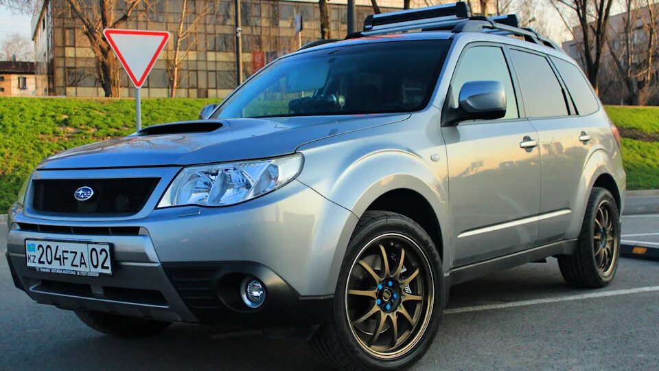 Диски форестер sh. Subaru Forester sh. Субару Форестер sh 2009. Subaru Forester sh r18. Forester sh r18 Wheels.