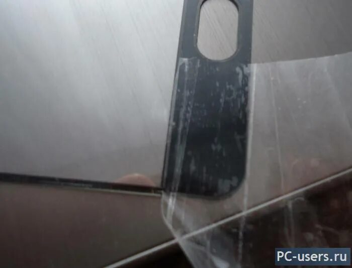 отходит защитное стекло на телефоне. пленка на смартфон. наклеивание защитного стекла. отклеивается защитное стекло смартфона. выгоревший экран samsung.