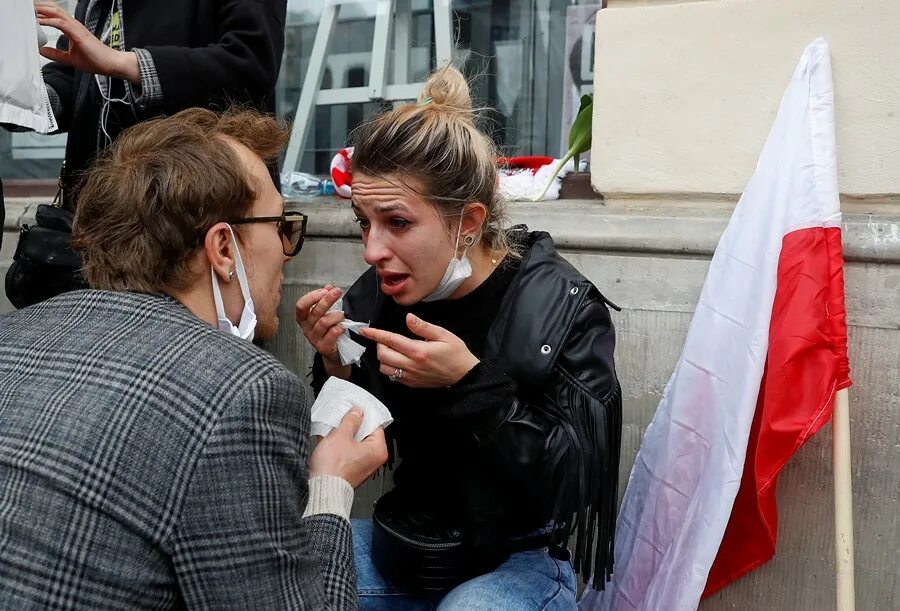 Поляки новости. Поляки новости. Националисты в польше. Поляки новости. Анджей дуда ракета.
