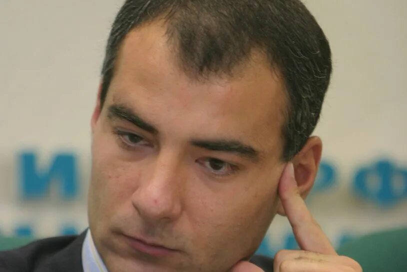 Сколько лет алексаняну