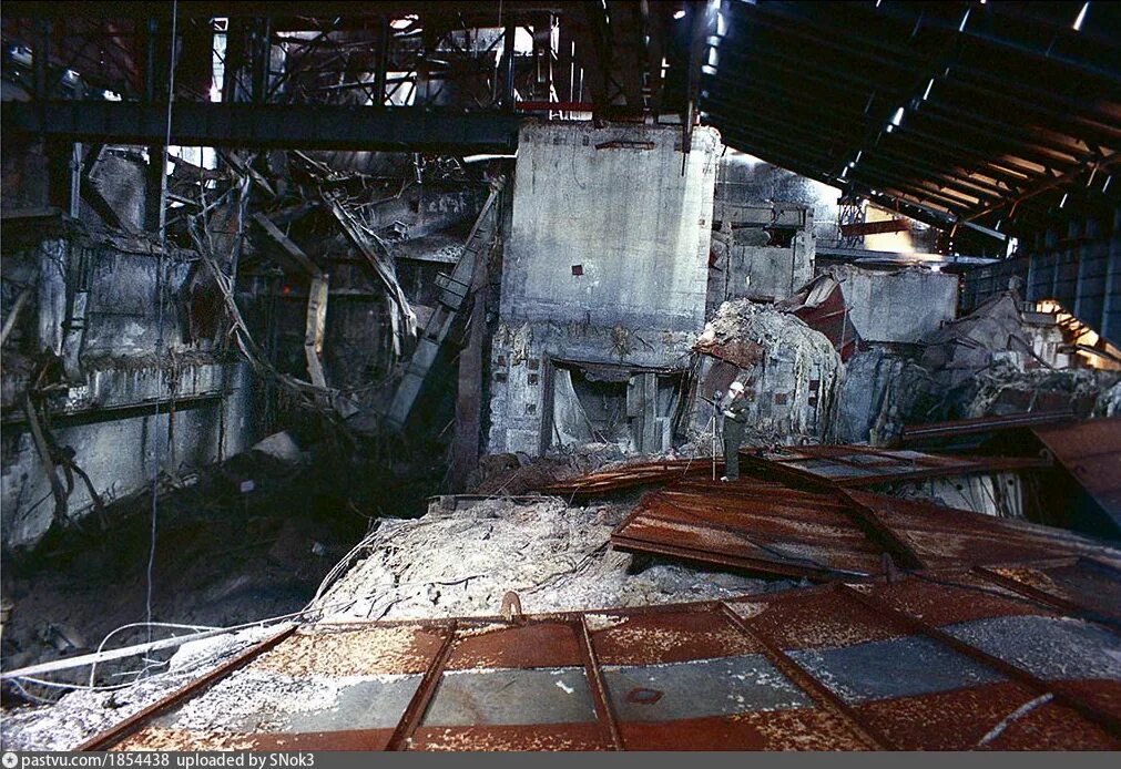 Слоновья нога чернобыль. Машзала 4 блока чаэс. Зал гцн чернобыль. Чернобыль 4 блок чаэс. 4 энергоблок чаэс саркофаг.