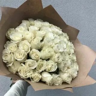 Белый букет цветочный магазин