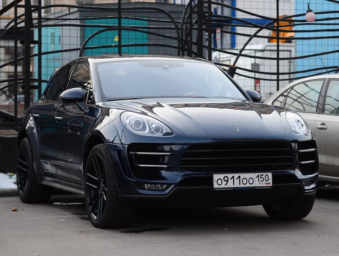 "в 400 су 777" фото Porsche Macan. Россия