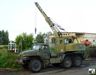 Автокран 8