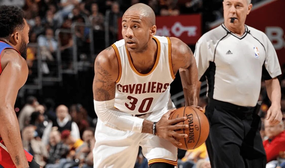 C e jones. Дантэй джонс. jones nba.
