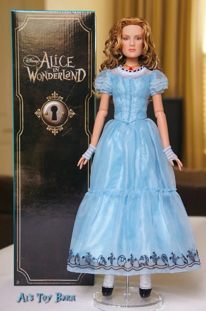 Игра кукла алиса. Кукла tonner alice in wonderland. кукла алиса от robert tonner. куклы tonner doll роберта тоннера alice. куклы роберта тоннера алиса в стране чудес.