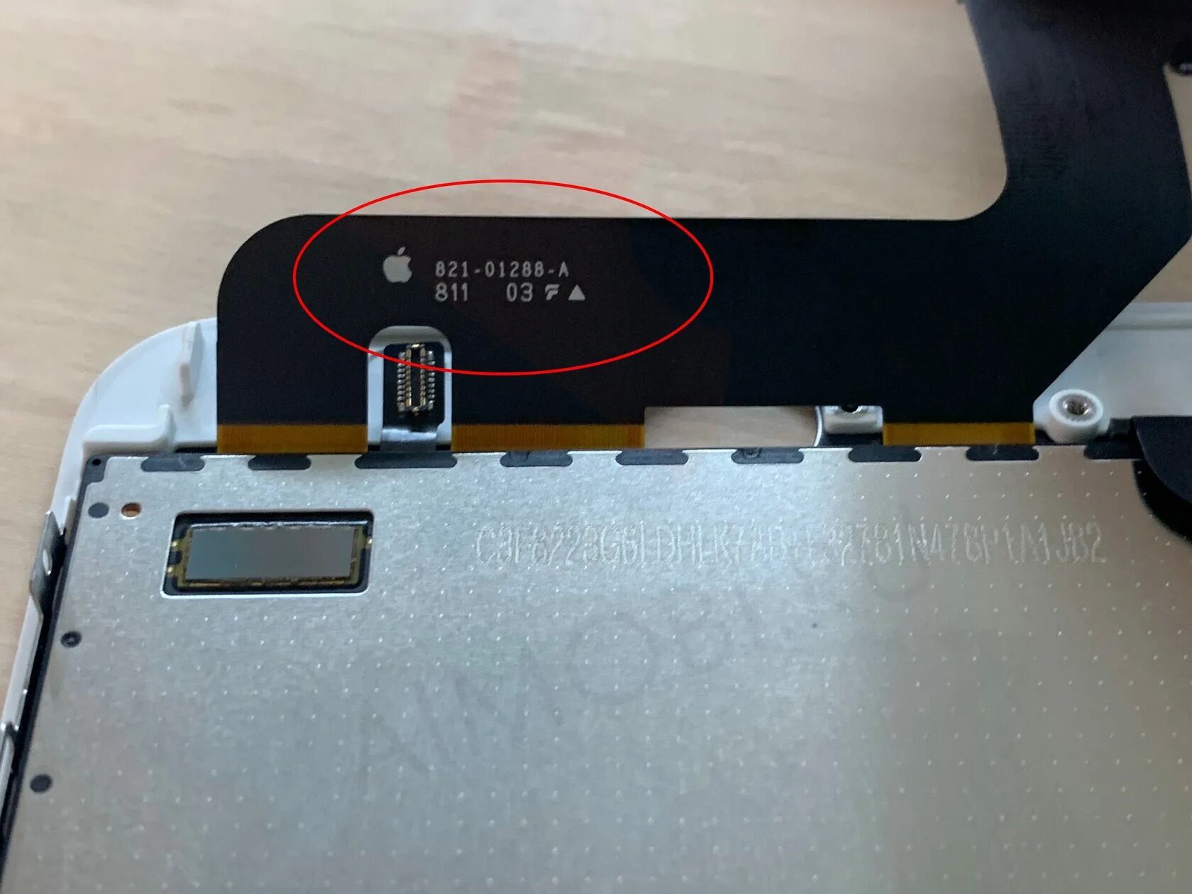 дисплей iphone x оригинал. как определить оригинальный дисплей. как определить оригинальный дисплей. оригинальный экран и подделка на iphone. дисплей айфон 6 и 7 разница.