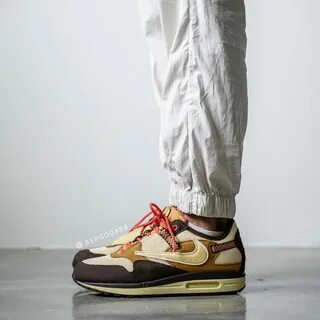 Air travis