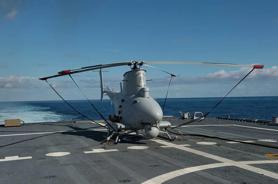 Бпла scaneagle. Морской дрон камикадзе севастополь. Camcopter s-100. Бпла mq-25 stingray. Northrop grumman mq-8b fire scout.