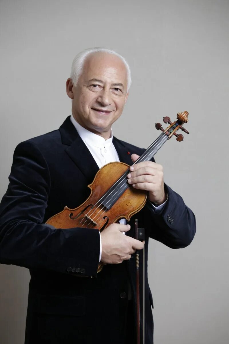Classical исполнители