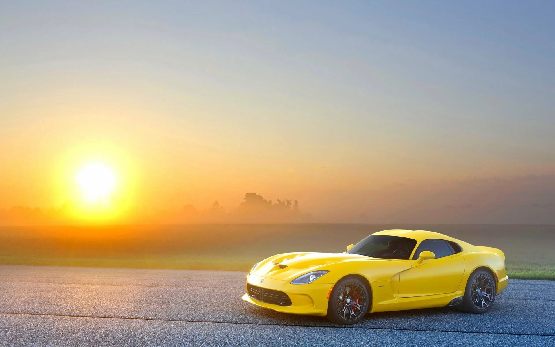 Автомобиль фон фото. Dodge viper pennzoil. srt viper gts 2014 sportscar. желтый автомобиль. машина на фоне заката.