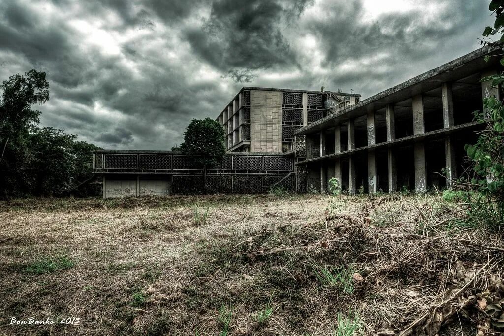 Rather abandon than be abandoned