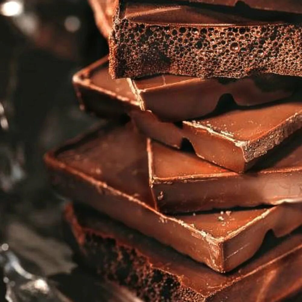 Шоколад имеет. Шоколадный аромат. Обыкновенный шоколад. Запах шоколада. Обычный шоколад.