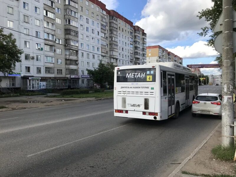 65 Автобус Пермь. 4 Автобус Пермь. Остановка Леонова Пермь. Остановка молот Пермь автобус.