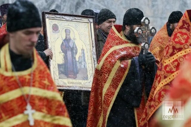 Вместе парк. Протоиерей олег трофимов а страшен ли бог. Католицизм против католицизма. Протесты в екатеринбурге против строительства храма. Алтушкин церковь екатеринбург.