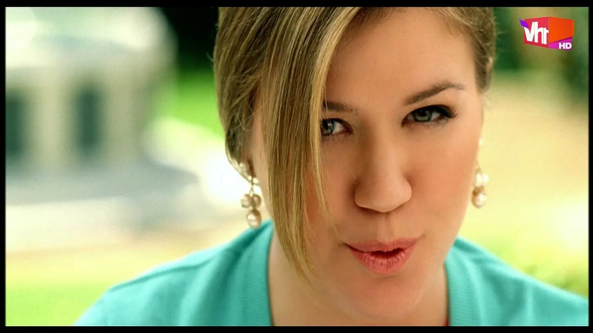 Do i ever. Kelly Clarkson - i do not Hook up. People like us Келли Кларксон. Kelly Clarkson - Happier than ever. Ar Kelly.