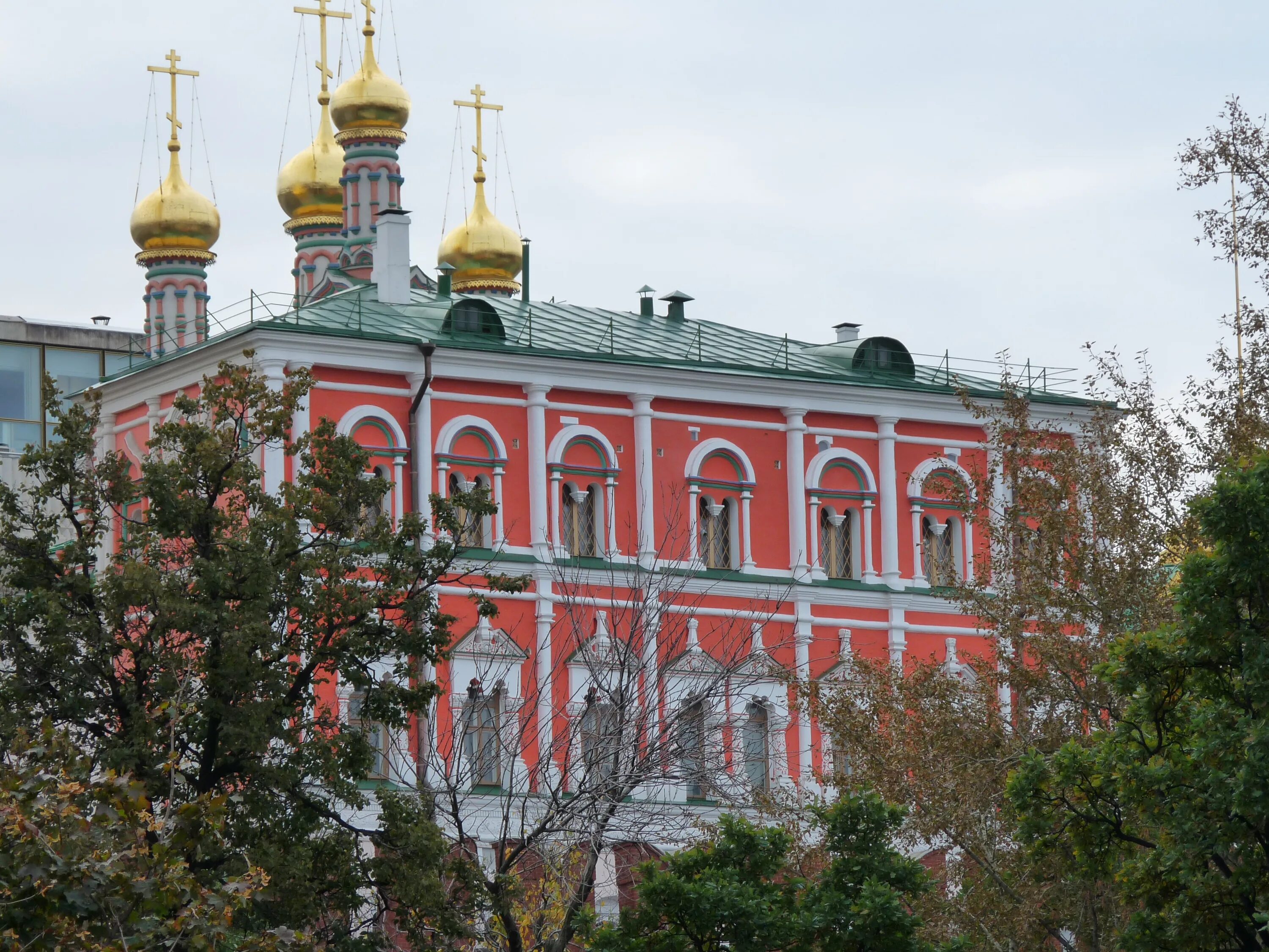 Церковь богородицы на сенях. Потешный дворец Московского Кремля. Теремной дворец в Кремле. Потешный дворец Московского Кремля 17 век. Теремной дворец Московского Кремля 17 век.