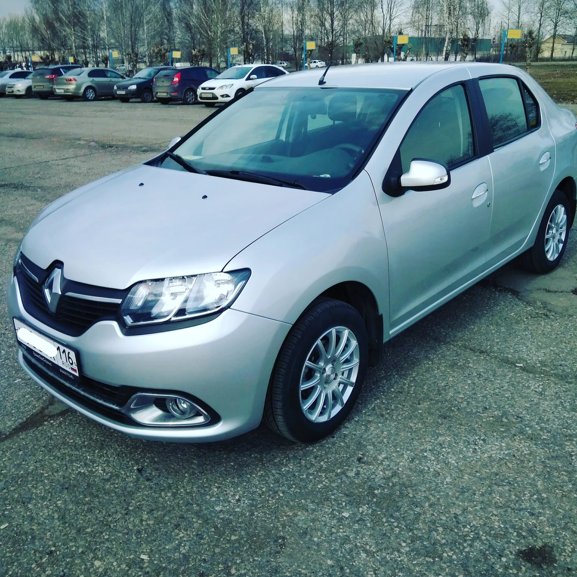 Renault Logan 2. Рено Логан белый r15. Рено Логан 20119. Ренаулт Логан 2.