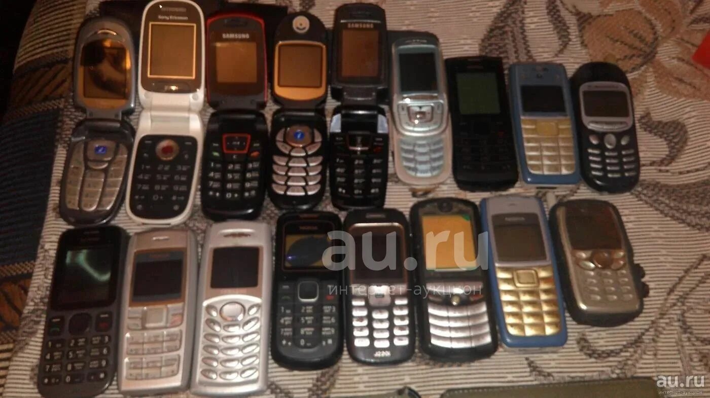 Телефоны 00 х. Нокиа кнопочный cdma 2000-х. cdma телефоны 2000 годов. мобильники 90-х годов. старый телефон.