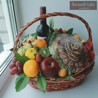 Корзина с фруктами в подарок учителю