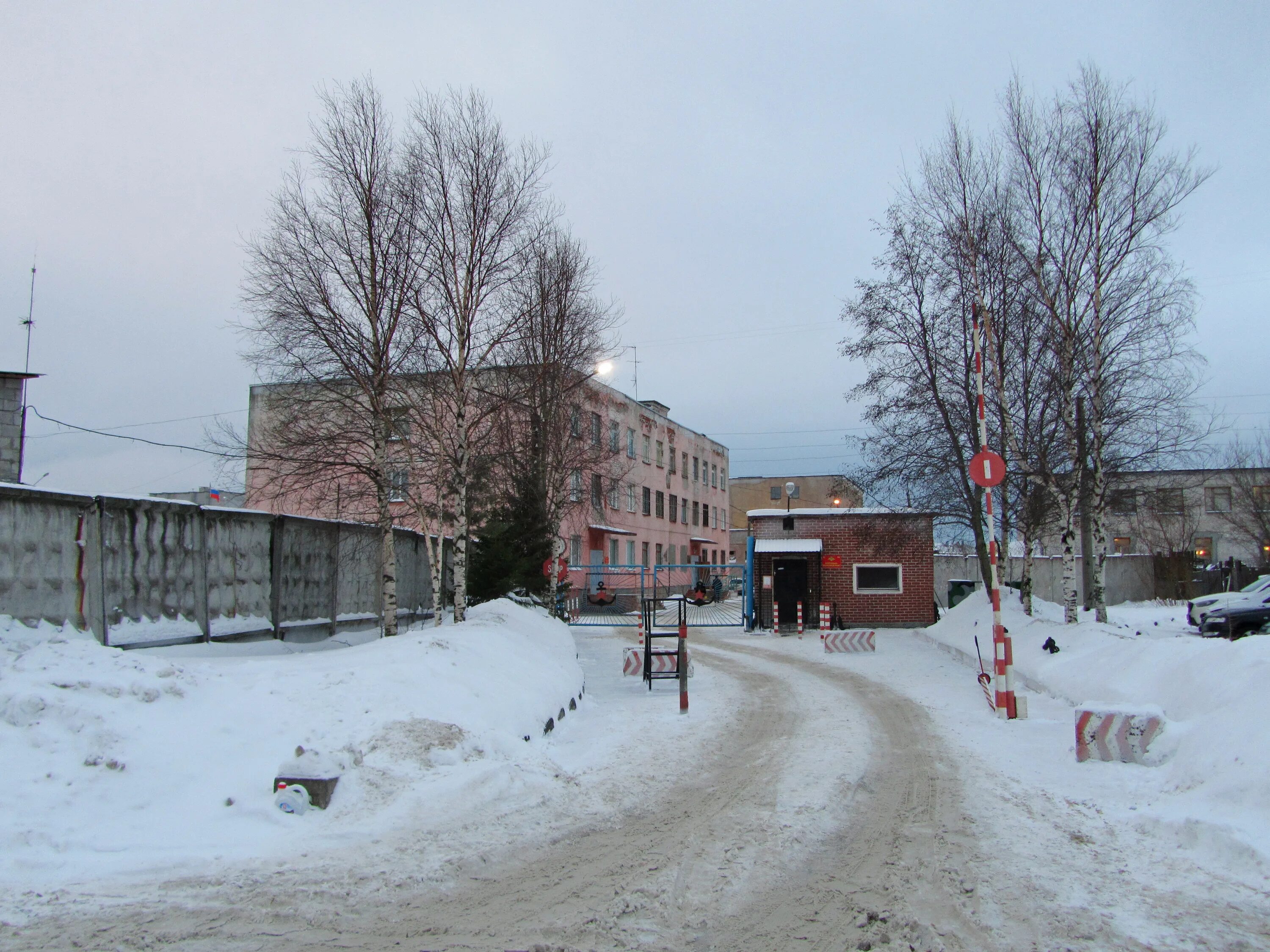 Дмб 2002 рота охраны. Спецсредства военной полиции. Военная комендатура северодвинск. Комендатура северодвинска. Цвк 5380 воинская часть.