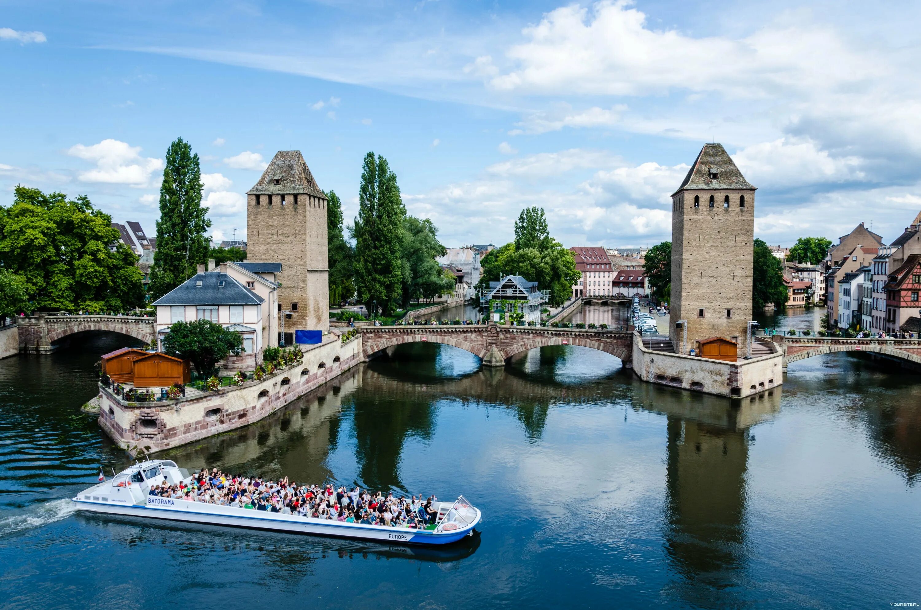 Strasbourg Франция. Штрасбург Германия достопримечательности. Страсбург Франция достопримечательности. Страсбург набережная. Страсбург фото