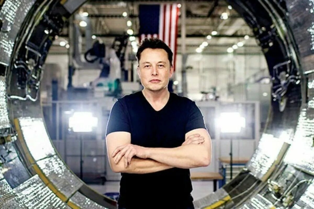 Маск сити. Илон Маск (Elon Musk). Илон Маск Железный человек 2. Илон Маск 2009. Элон Маск в молодости.